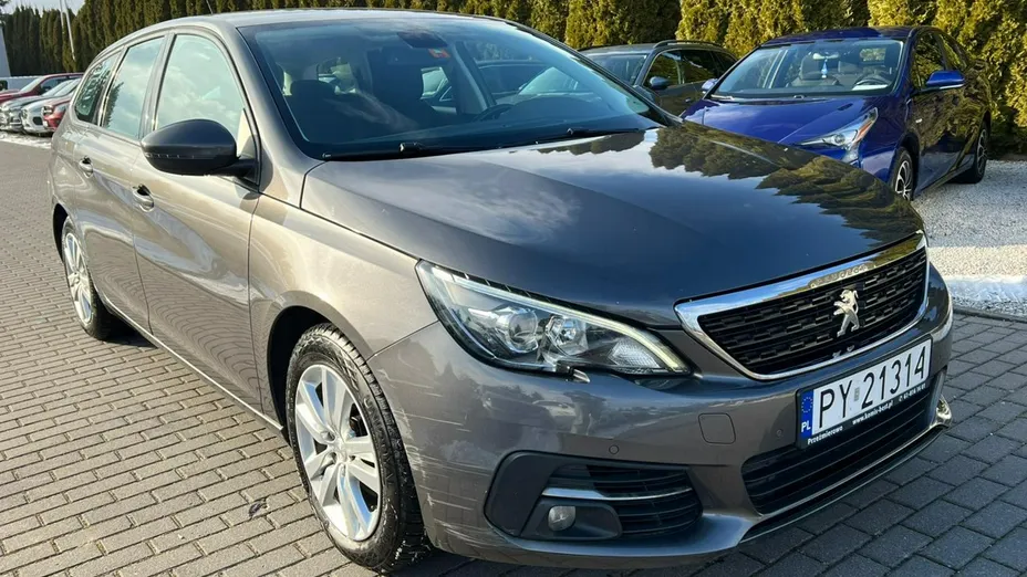 PEUGEOT 308 -