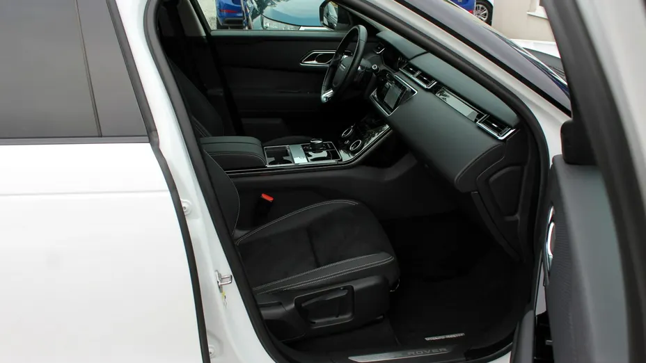 LAND ROVER Range Rover Velar -