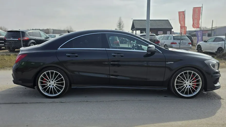 MERCEDES-BENZ CLA -