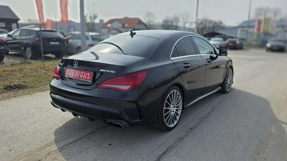 MERCEDES-BENZ CLA -