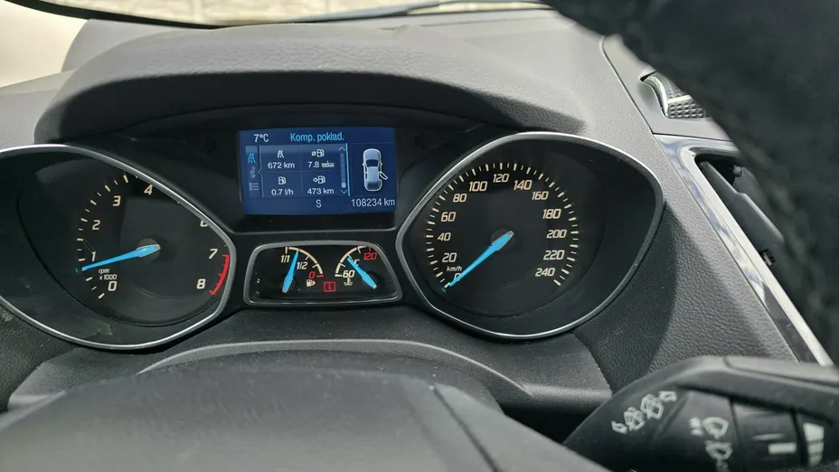 FORD Kuga -