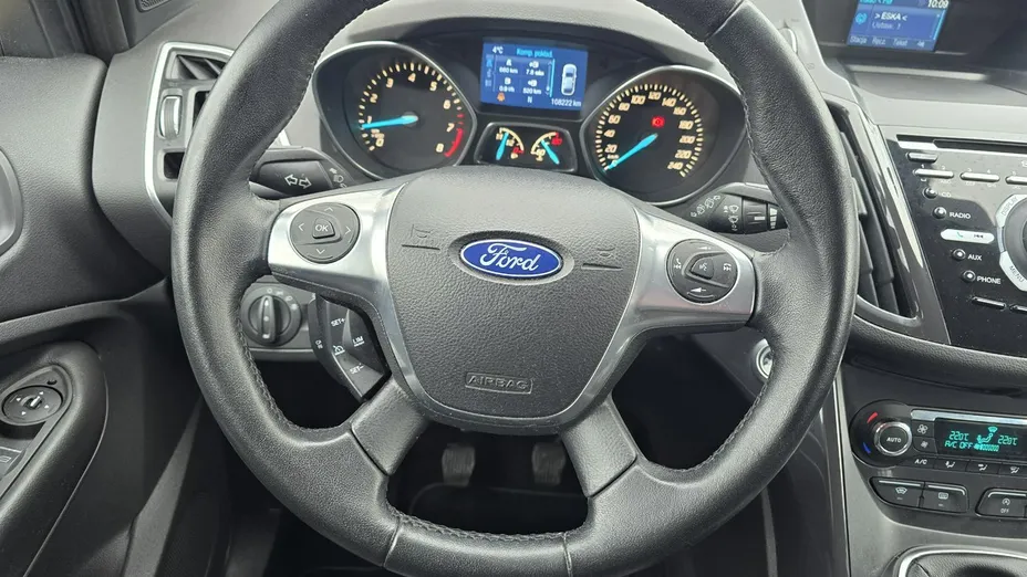 FORD Kuga -