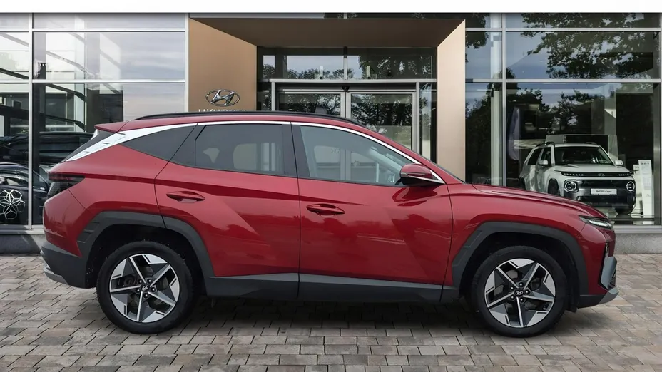 HYUNDAI Tucson -
