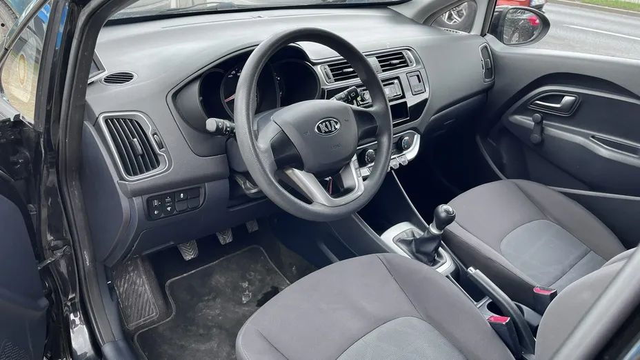 KIA Rio -
