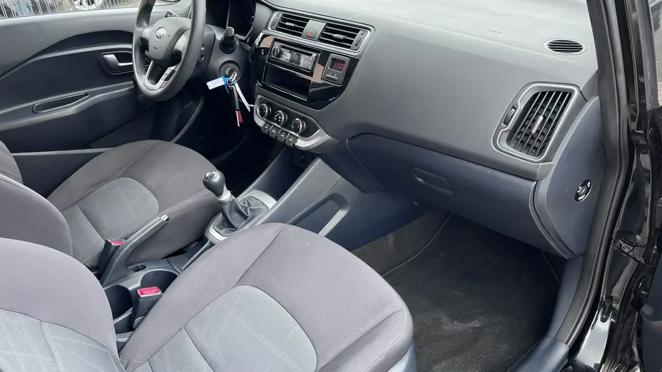 KIA Rio -