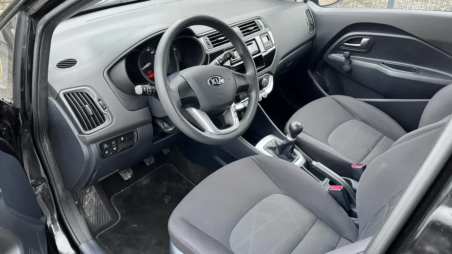 KIA Rio -