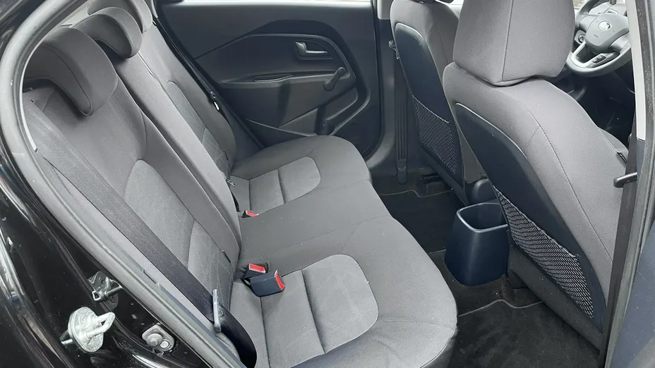 KIA Rio -