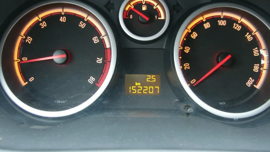 OPEL Corsa -
