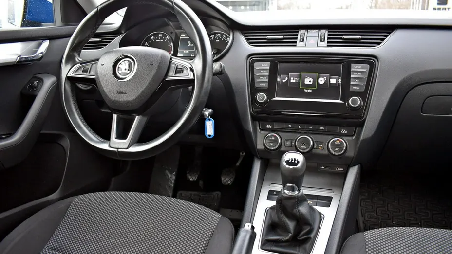 SKODA Octavia -