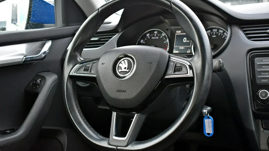 SKODA Octavia -