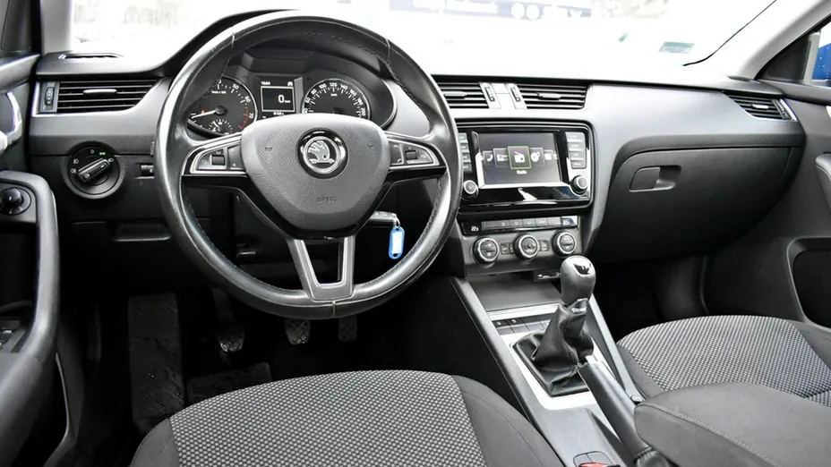 SKODA Octavia -