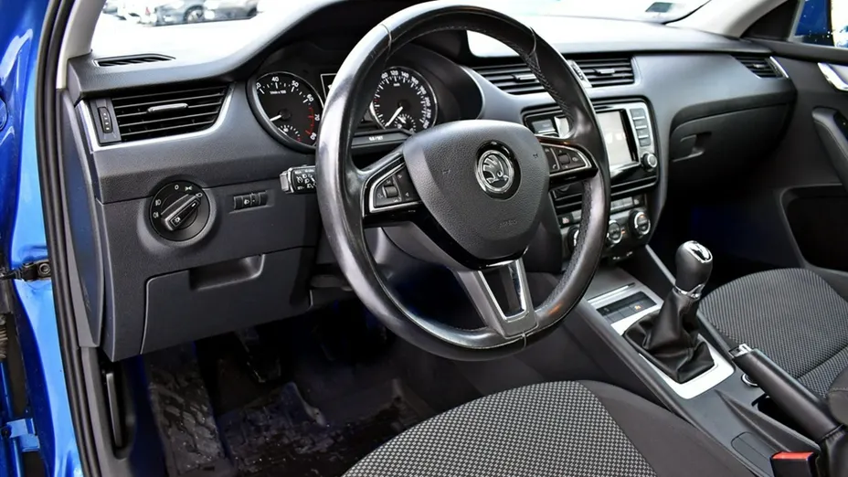 SKODA Octavia -