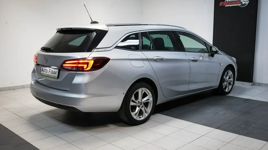 OPEL Astra -