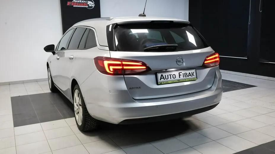 OPEL Astra -