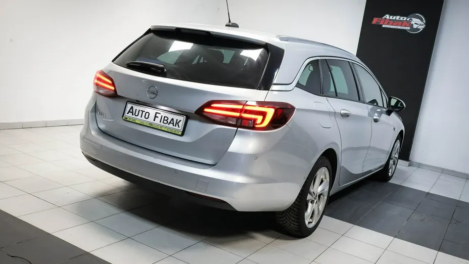 OPEL Astra -