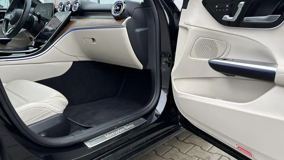 MERCEDES-BENZ C Klasa -