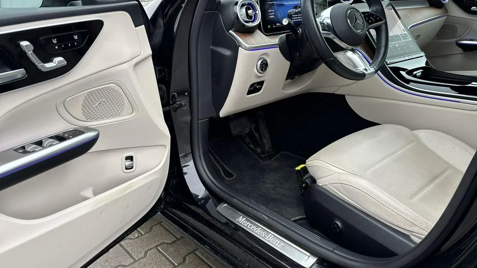 MERCEDES-BENZ C Klasa -