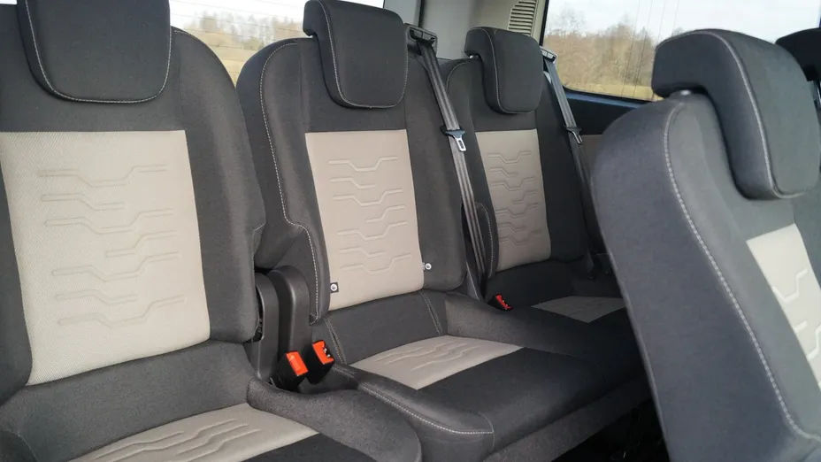 FORD Tourneo Custom -