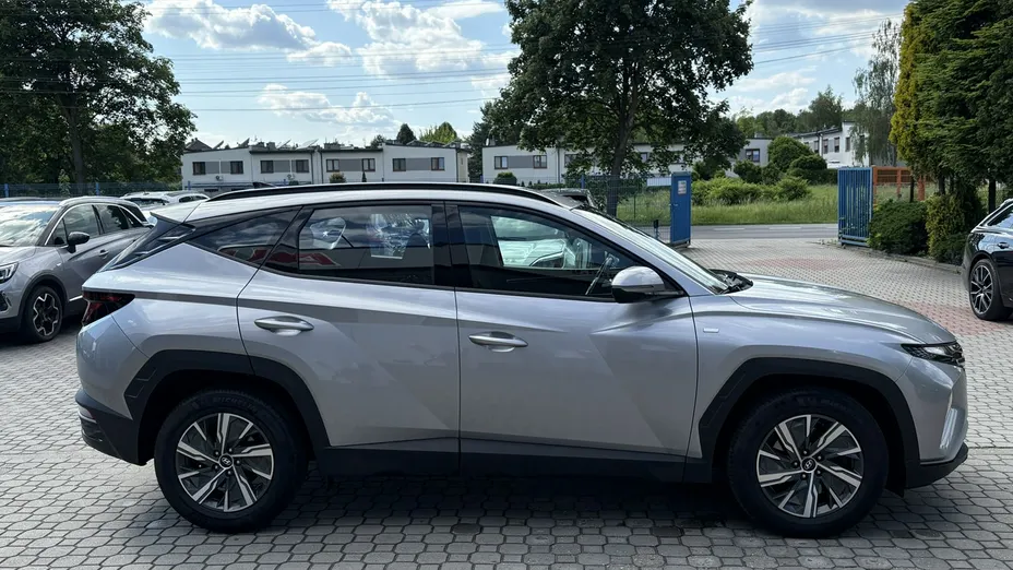 HYUNDAI Tucson -