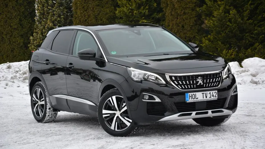 PEUGEOT 3008 -