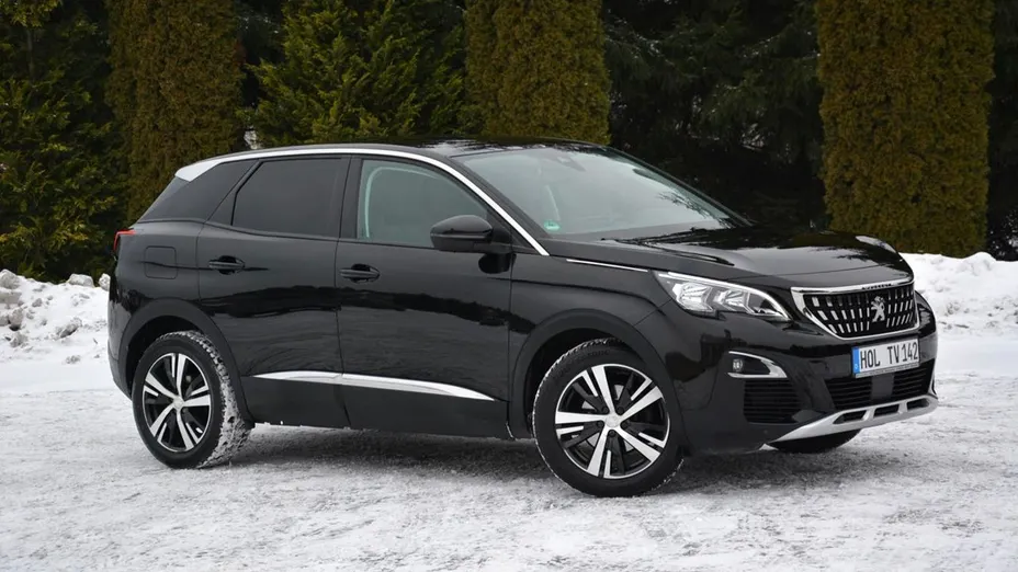 PEUGEOT 3008 -