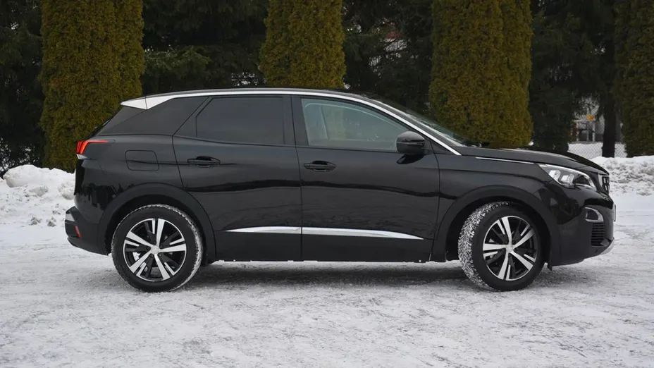 PEUGEOT 3008 -