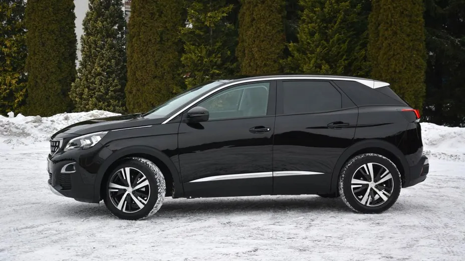 PEUGEOT 3008 -