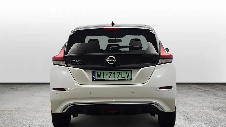 NISSAN Leaf -