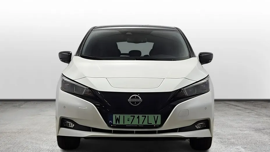 NISSAN Leaf -