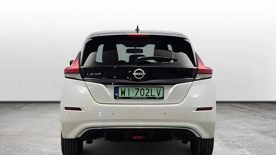 NISSAN Leaf -