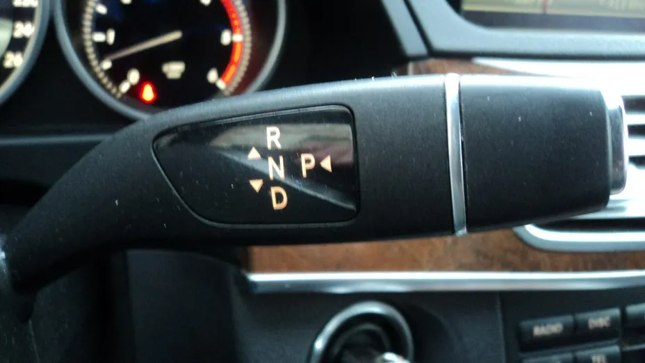 MERCEDES-BENZ E Klasa -