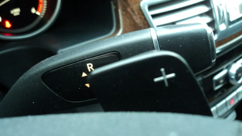 MERCEDES-BENZ E Klasa -