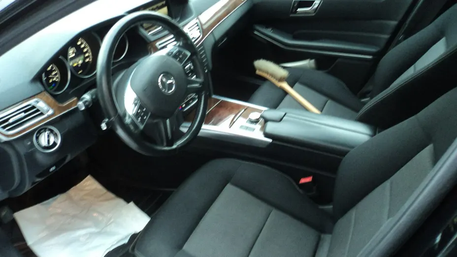 MERCEDES-BENZ E Klasa -