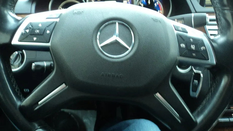 MERCEDES-BENZ E Klasa -