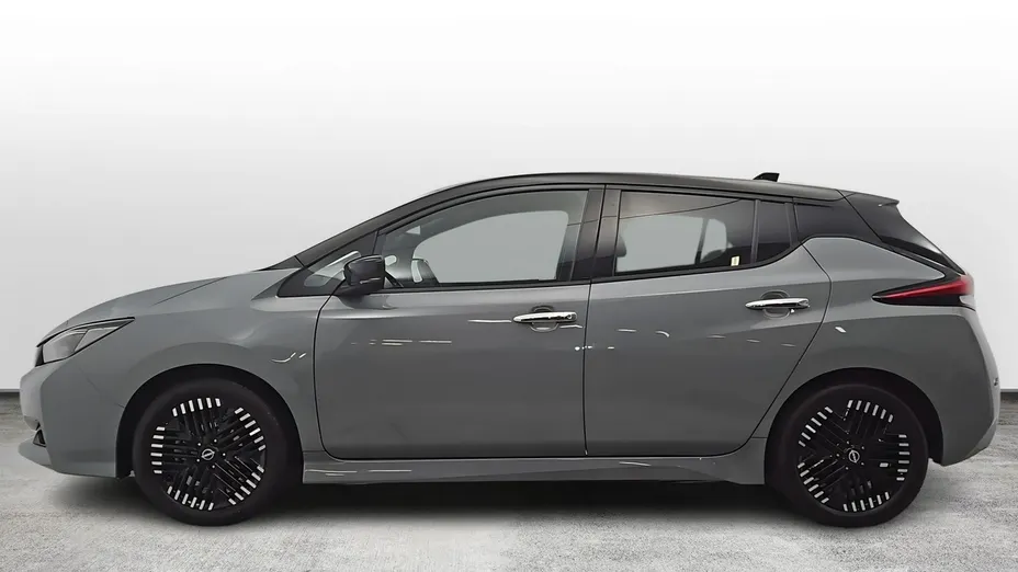 NISSAN Leaf -