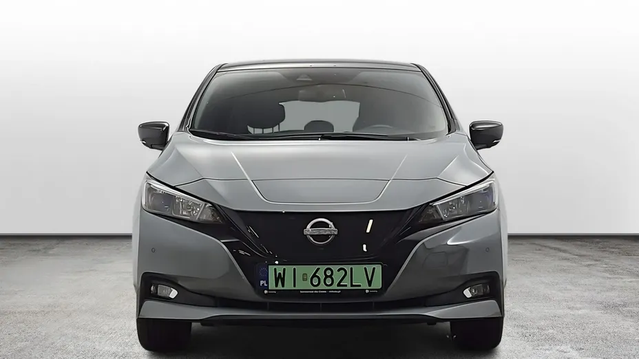 NISSAN Leaf -