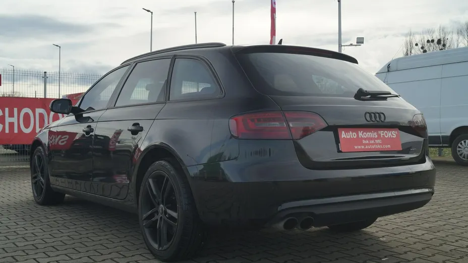 AUDI A4 -