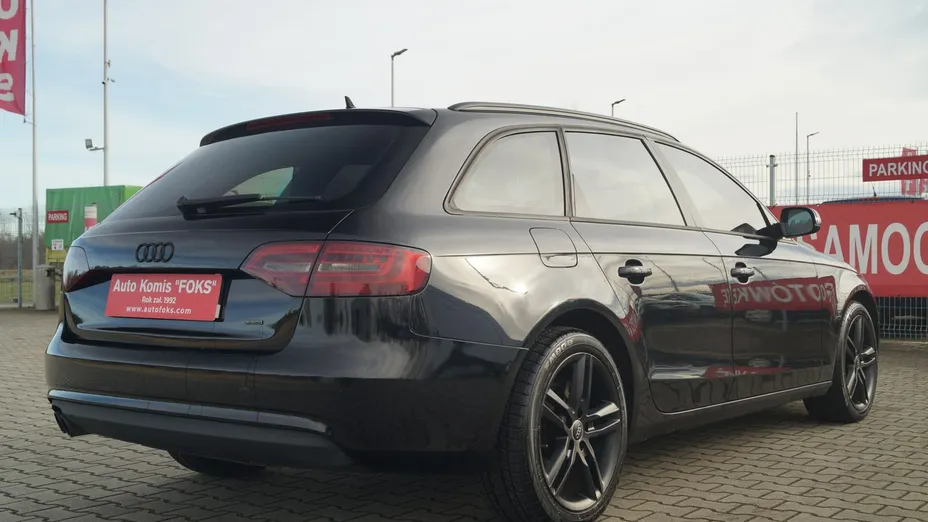 AUDI A4 -