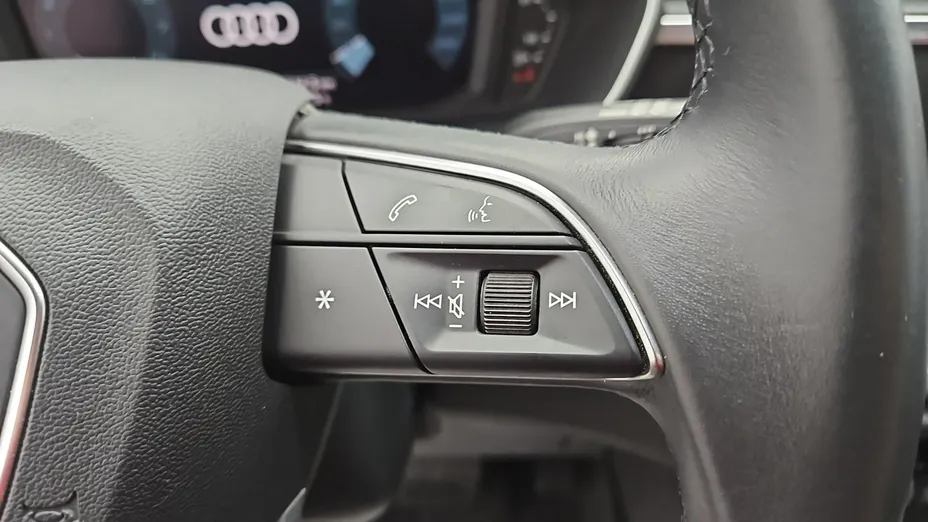 AUDI Q3 -