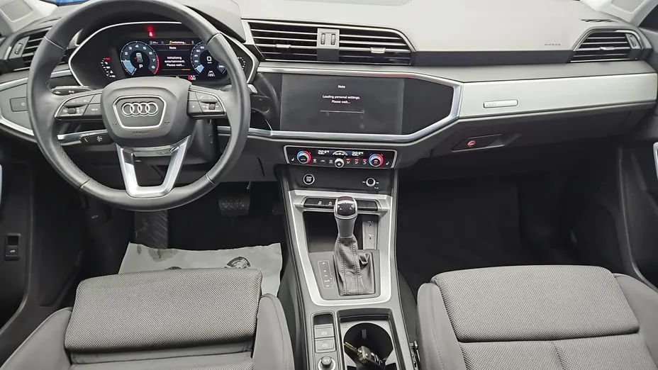 AUDI Q3 -