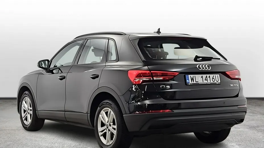 AUDI Q3 -