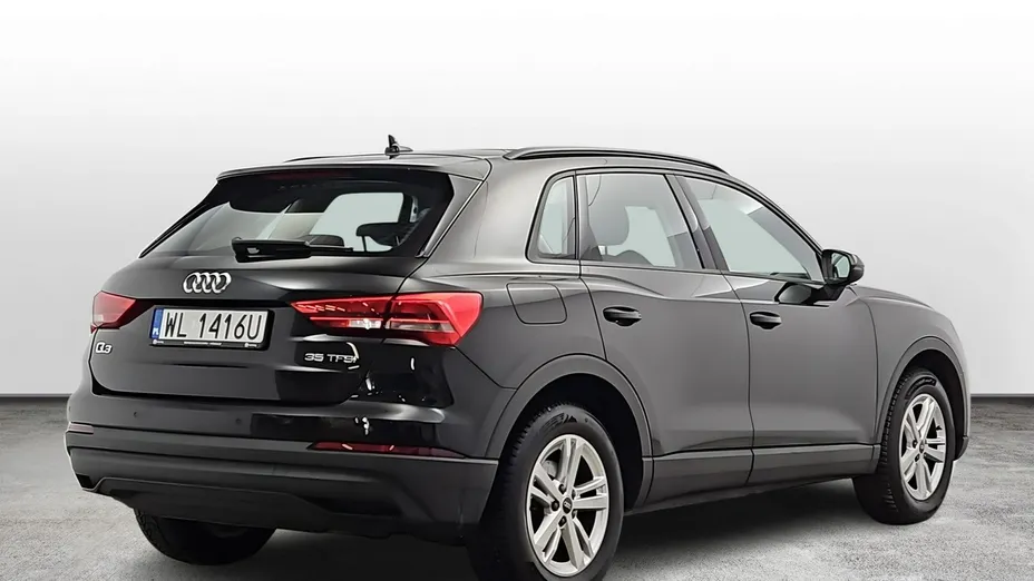 AUDI Q3 -