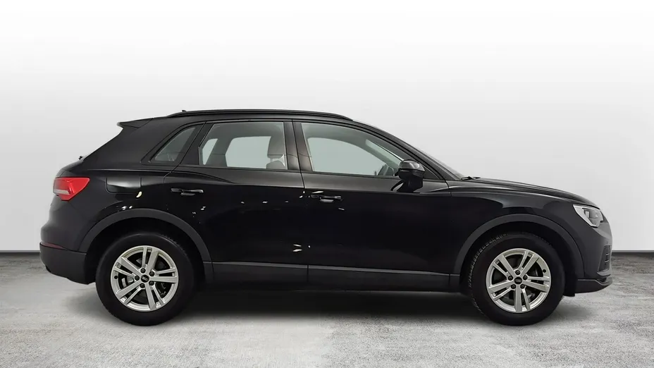 AUDI Q3 -