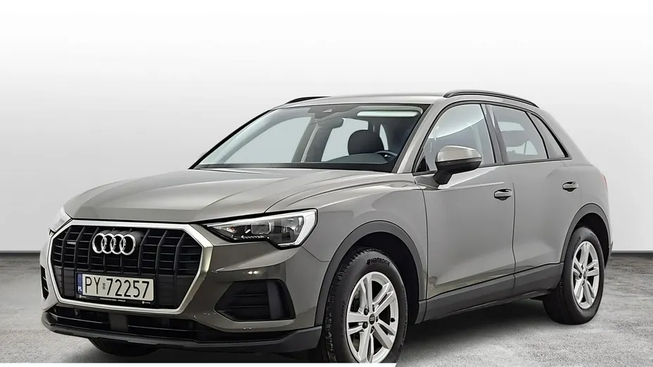 AUDI Q3 -