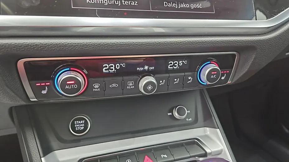 AUDI Q3 -