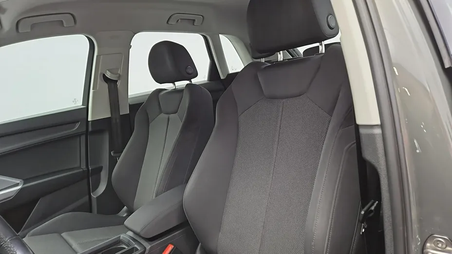 AUDI Q3 -