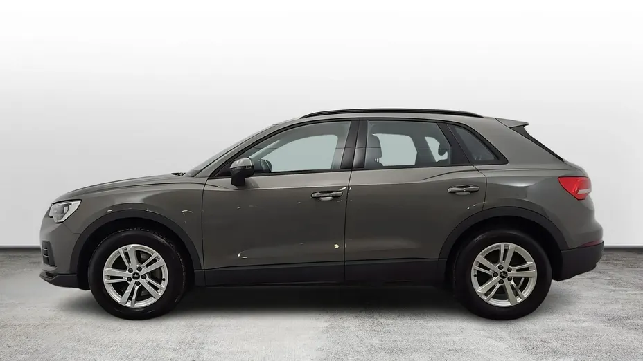 AUDI Q3 -