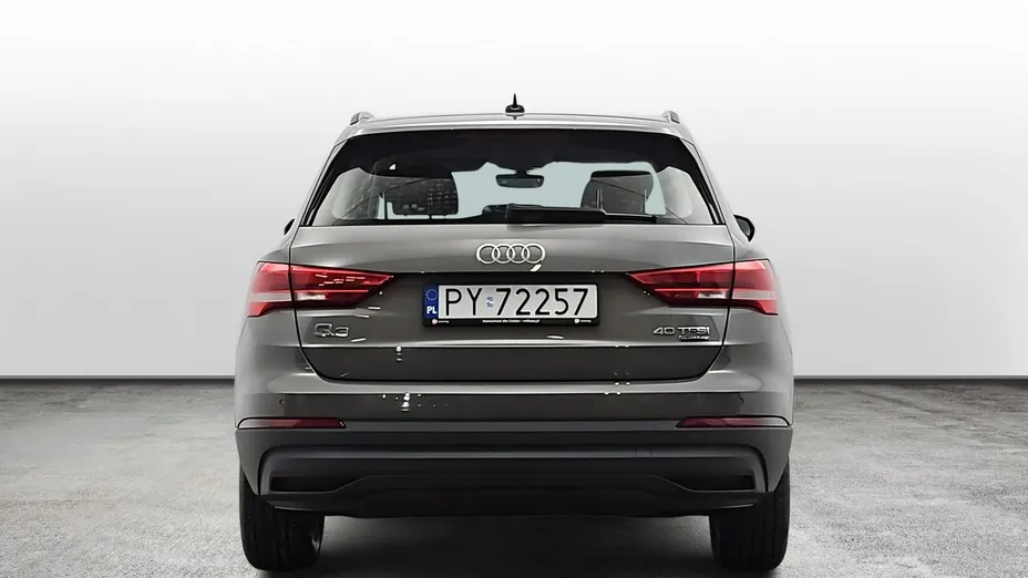 AUDI Q3 -