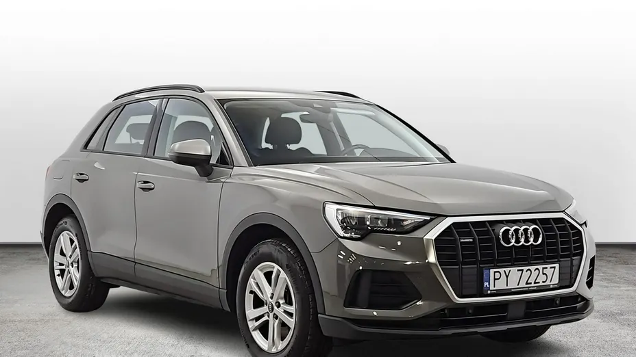 AUDI Q3 -