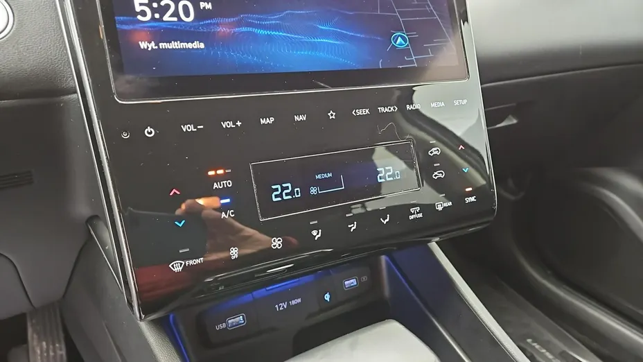 HYUNDAI Tucson -